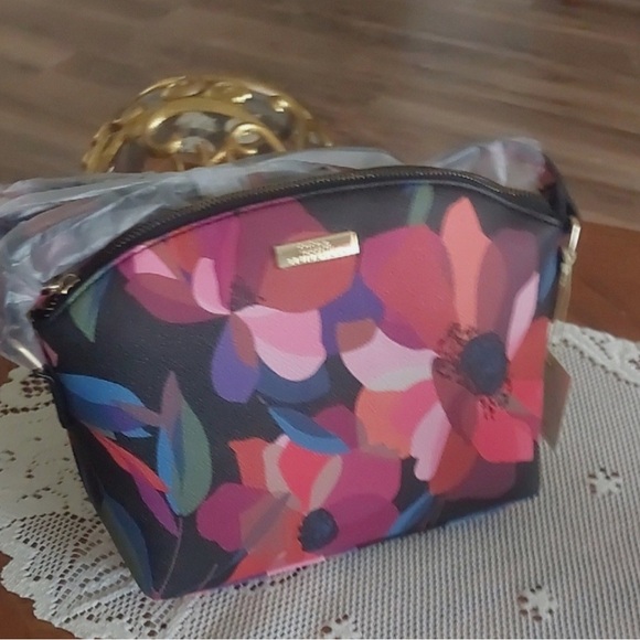 Trina Turk Multi Floral Small Shoulder Bag - Picture 2 of 15